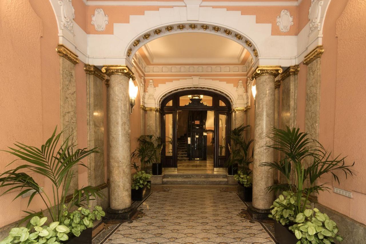 Hostal Santillan Мадрид Екстер'єр фото