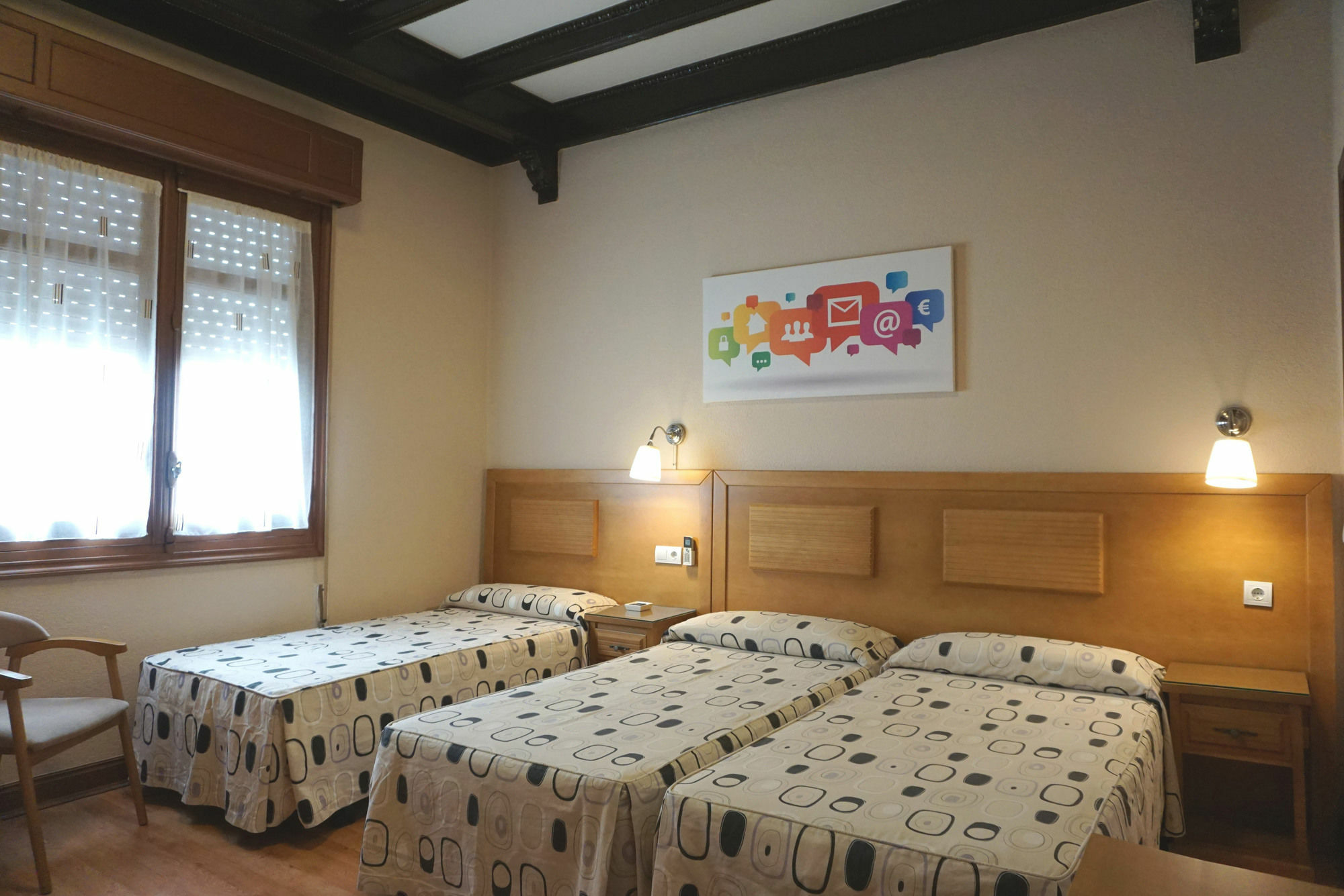 Hostal Santillan Мадрид Екстер'єр фото